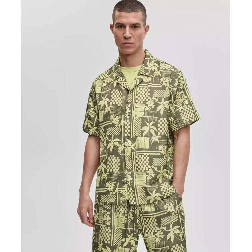 Mode of One Green Palm Print Short Sleeve Button Down Camp Shirt Men's Large